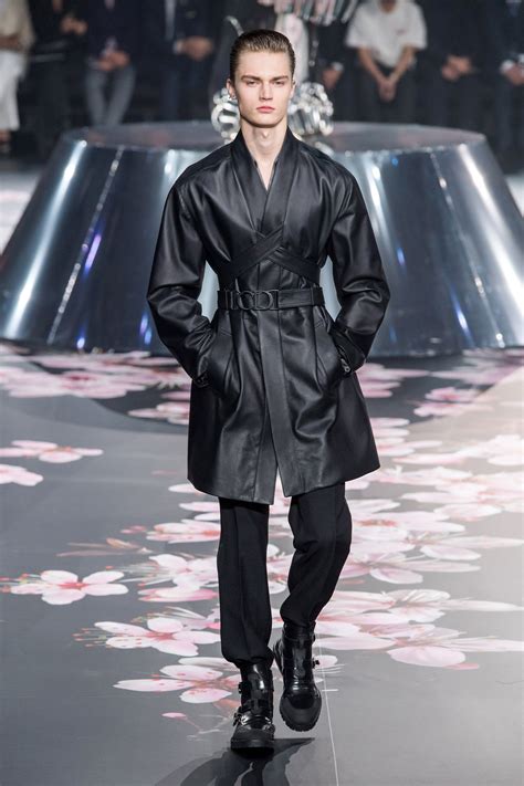 dior mens look 1 pre fall 2019|Dior men pre fall dresses.